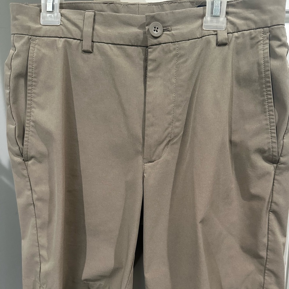 Men’s size 28 vineyard vine performance